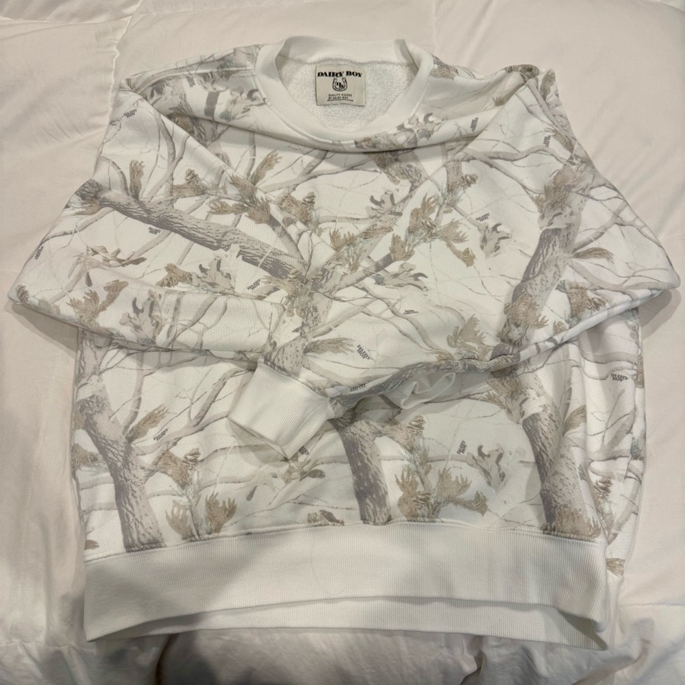 Oakley Bay White Tree-Print Crewneck Sweatshirt